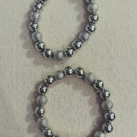 Stackable silver bracelets - Picture 3 of 3